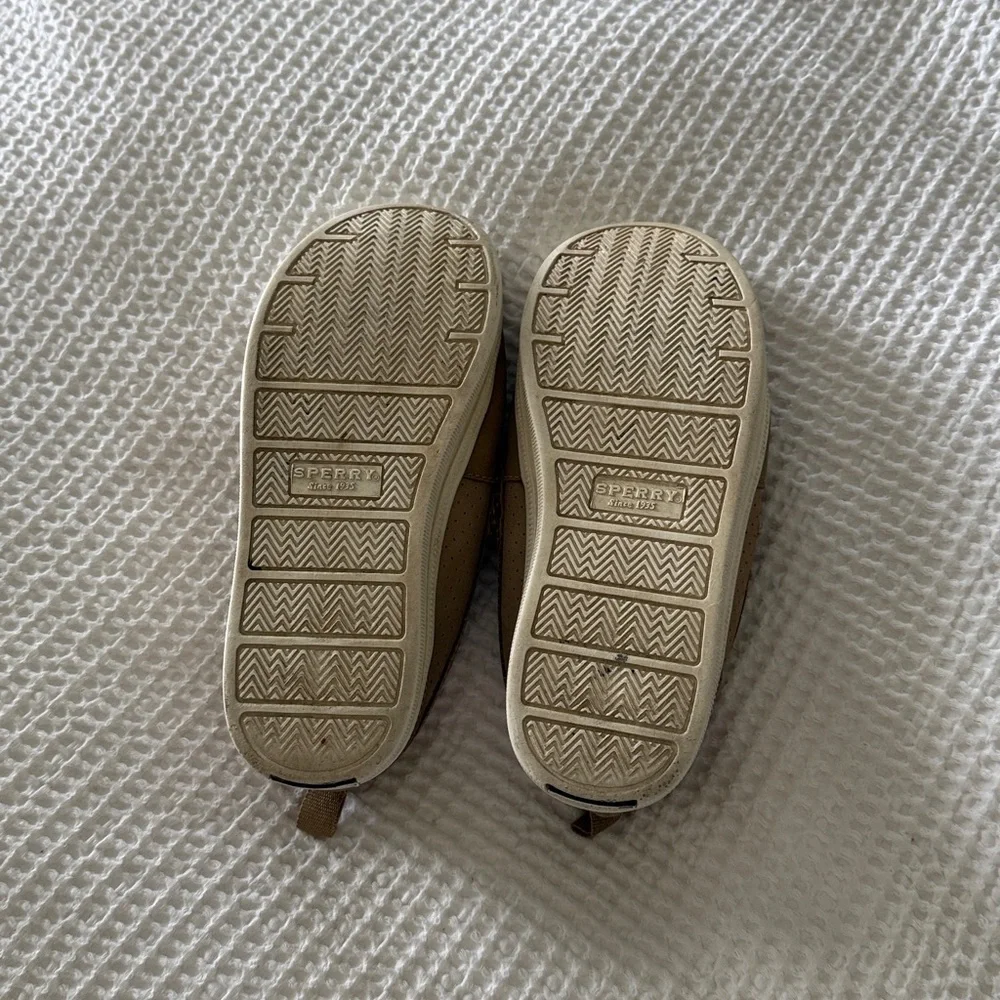 Sperry Topsider Tan Boat Shoes boys 13